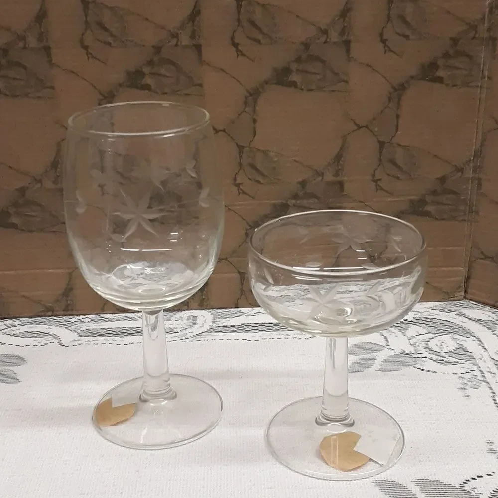 Glass decanter &‎ 3 pc MCM Starflower stemware collection,Vintage Etched Crystal